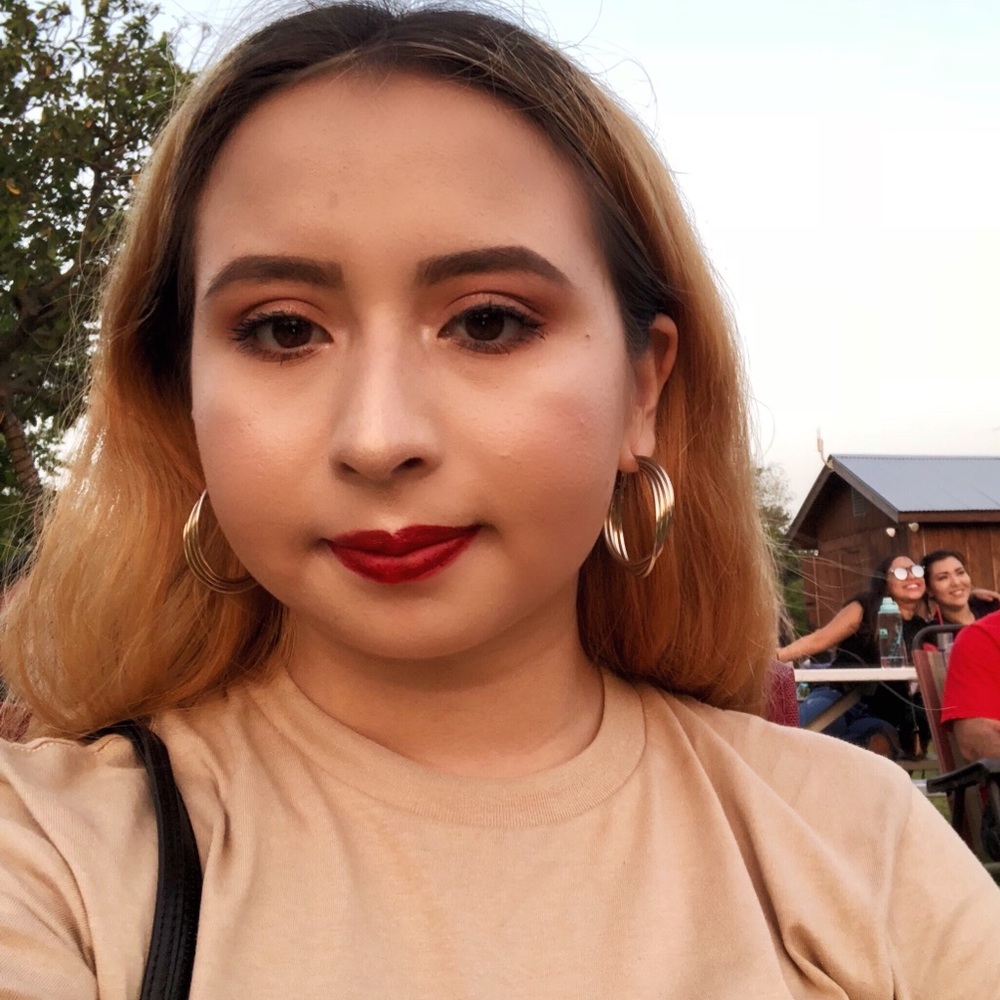 Meet your Posher, Samantha
